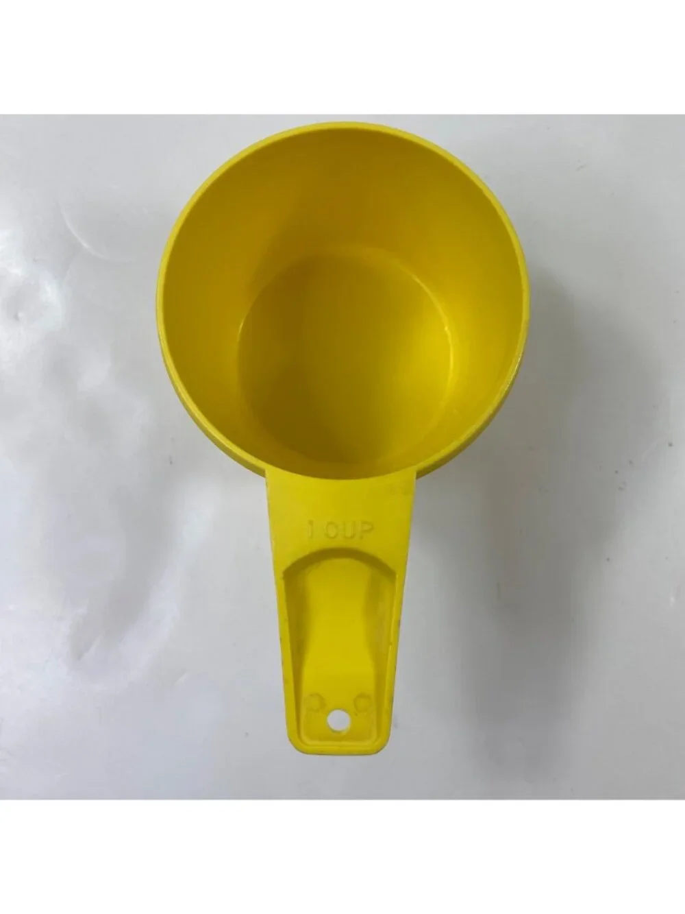 Vintage Tupperware Yellow Measuring Cups 1  3/4 1/2  1/4 Cup Plastic Set Of 4